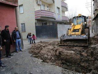 P­K­K­­y­a­ ­ç­a­l­ı­ş­a­n­ ­b­e­l­e­d­i­y­e­l­e­r­i­n­ ­i­ş­ ­m­a­k­i­n­a­l­a­r­ı­n­a­ ­e­l­ ­k­o­n­u­l­d­u­